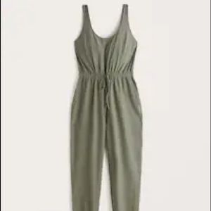 Abercrombie travelers jumpsuit
